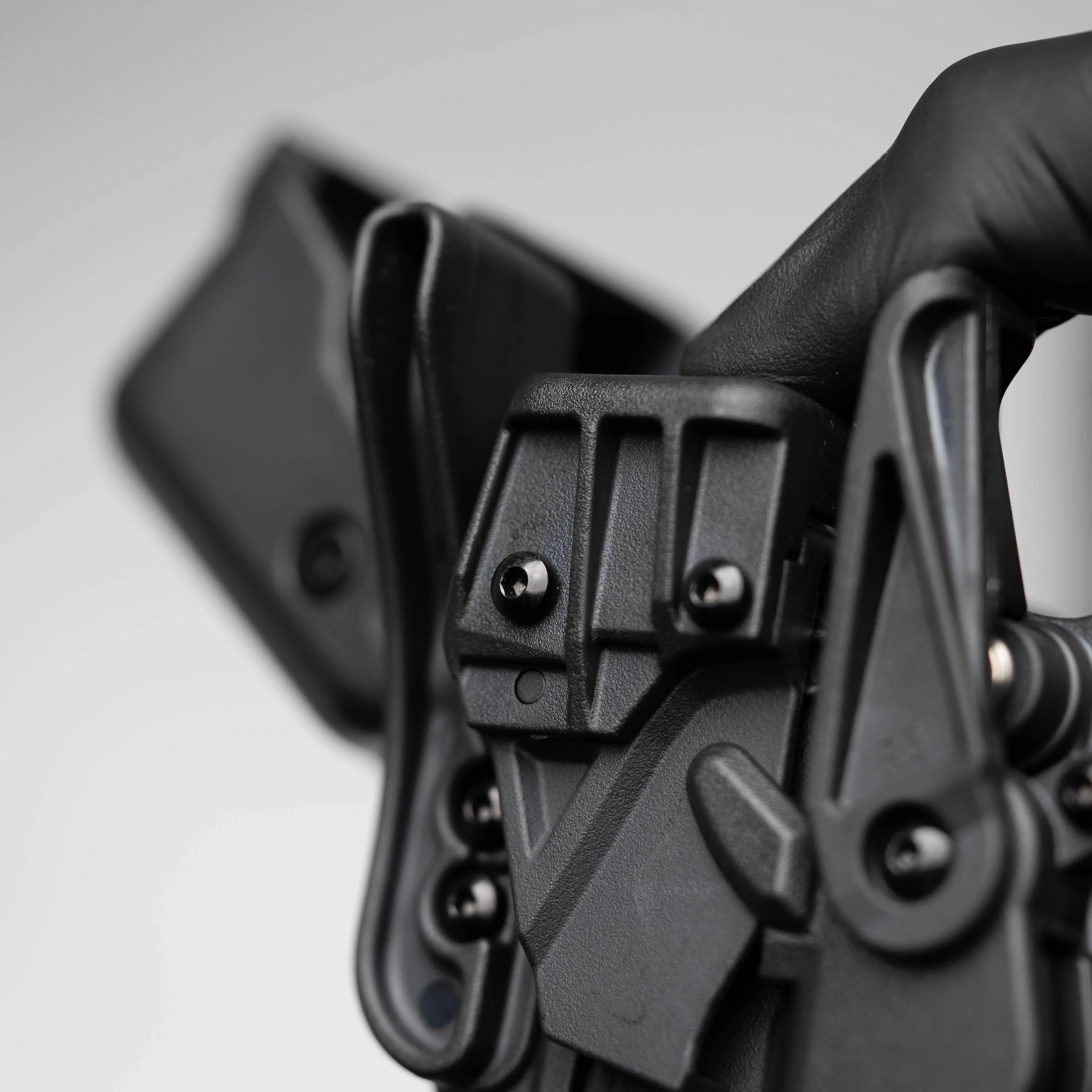 RAPID FORCE® Level III Duty Holster for Smith & Wesson - Large Light - Image 4